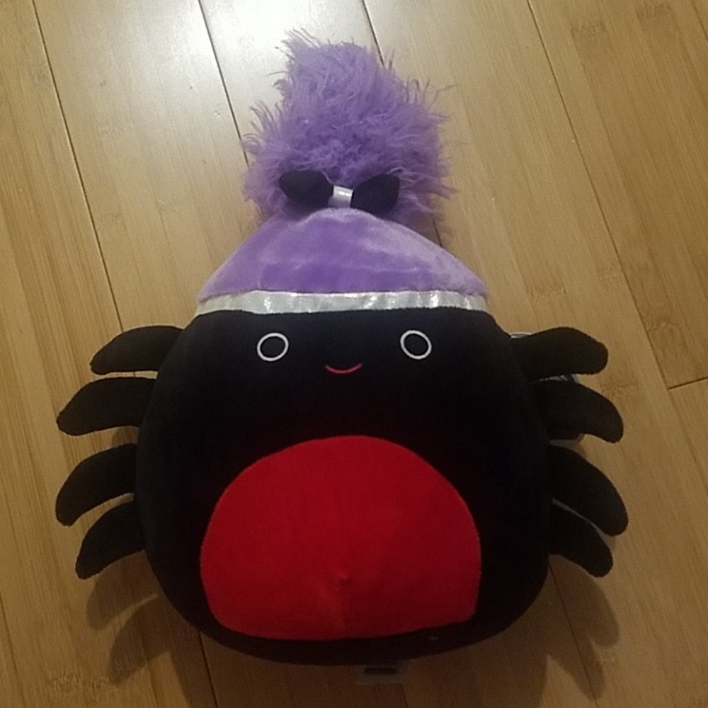 Squishmallows Bella 8"